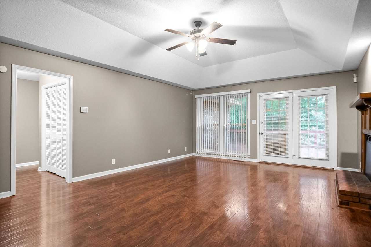 735 Cayce Dr - Photo 6 of 27