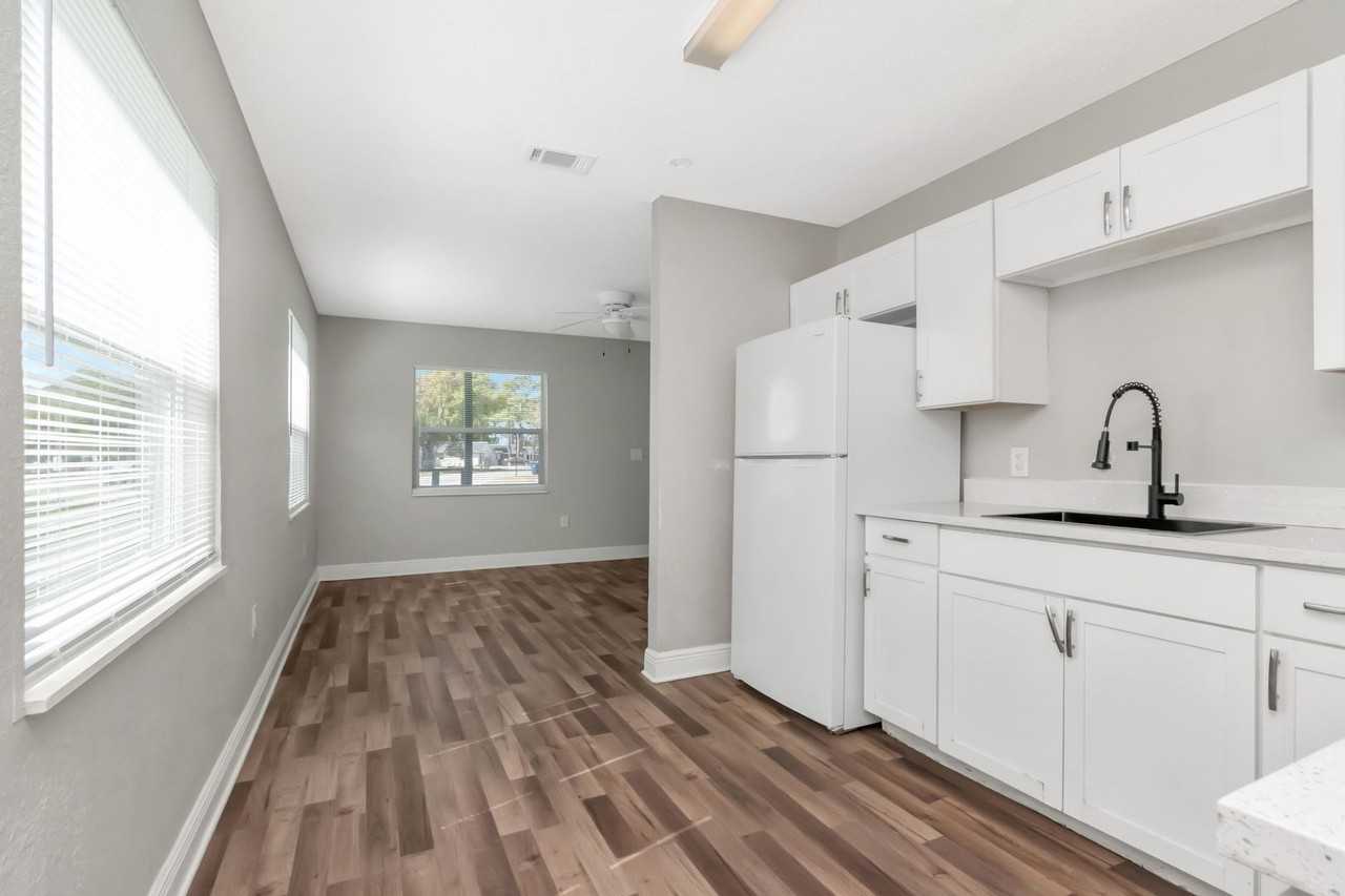1211 62nd Ave E - Photo 6 of 15