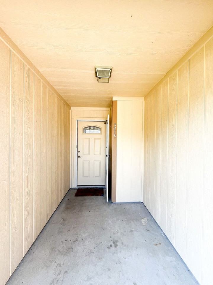 215 Wagontrain Cir - Photo 2 of 33