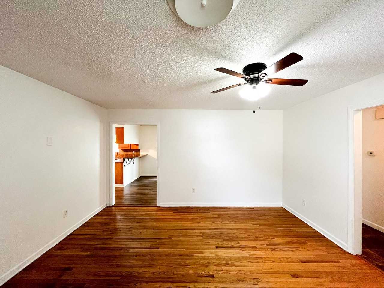 507 Kate St - Photo 4 of 45