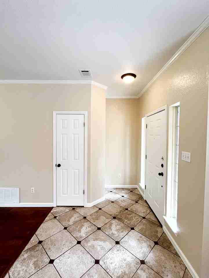 1809 Mcginnis Ct - Photo 4 of 50