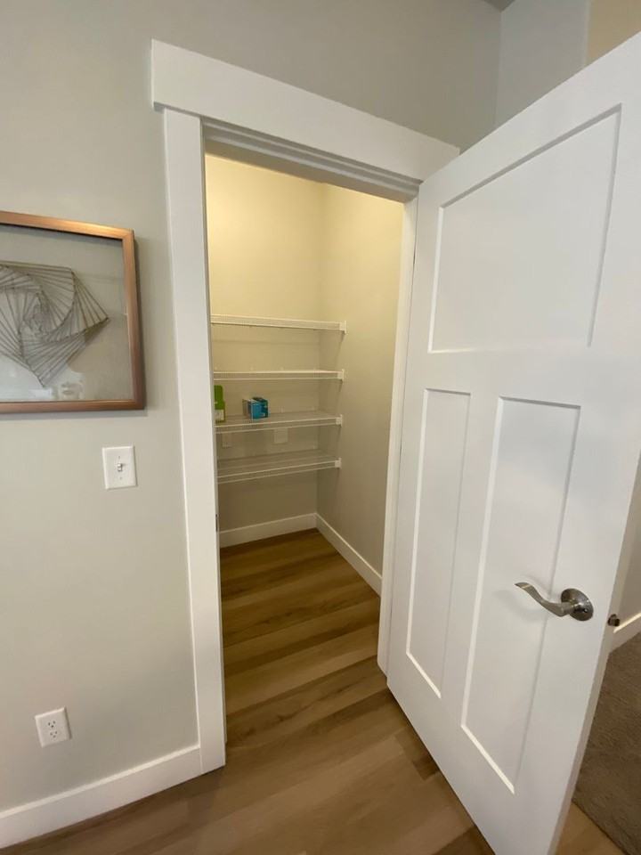 515 N 310 W - Photo 5 of 20