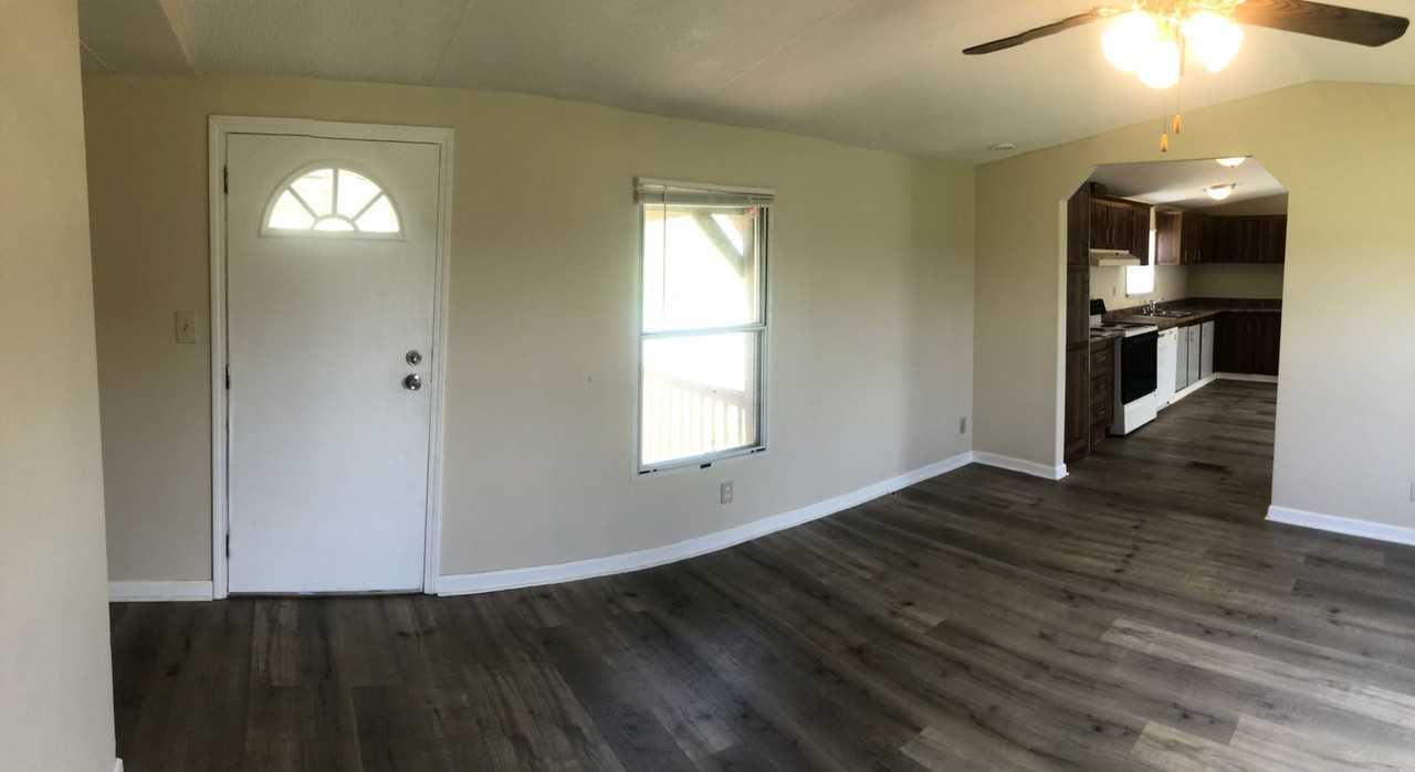 108 Misty Meadow Ln - Photo 3 of 15