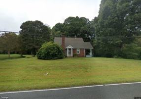 featured image of 2560 S Main St