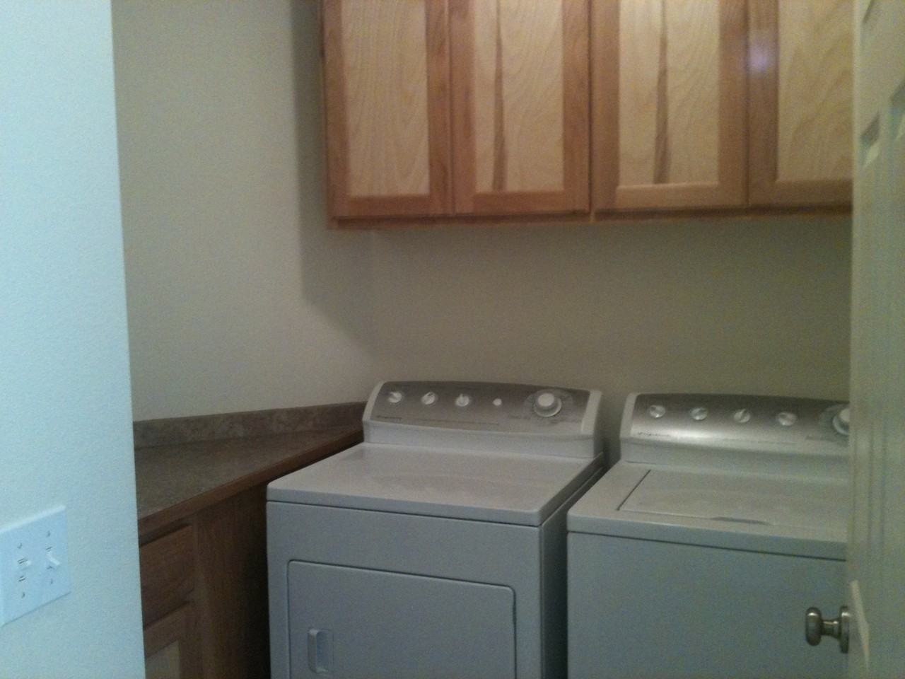 1012 53rd St - Photo 3 of 6