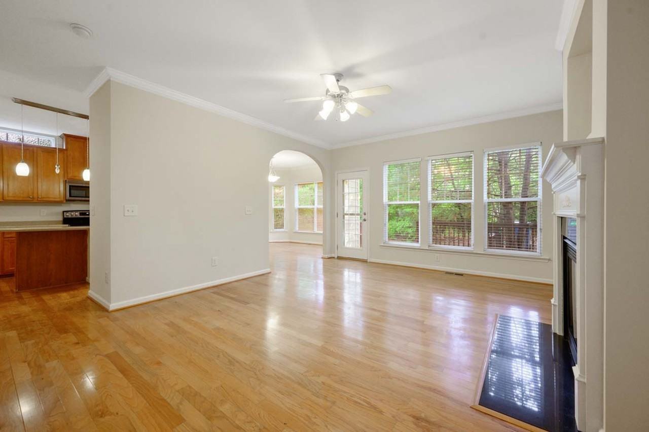 508 Goldflower Dr - Photo 5 of 37