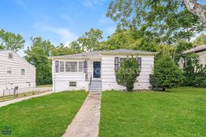 featured image of 945 Elizabeth Dr