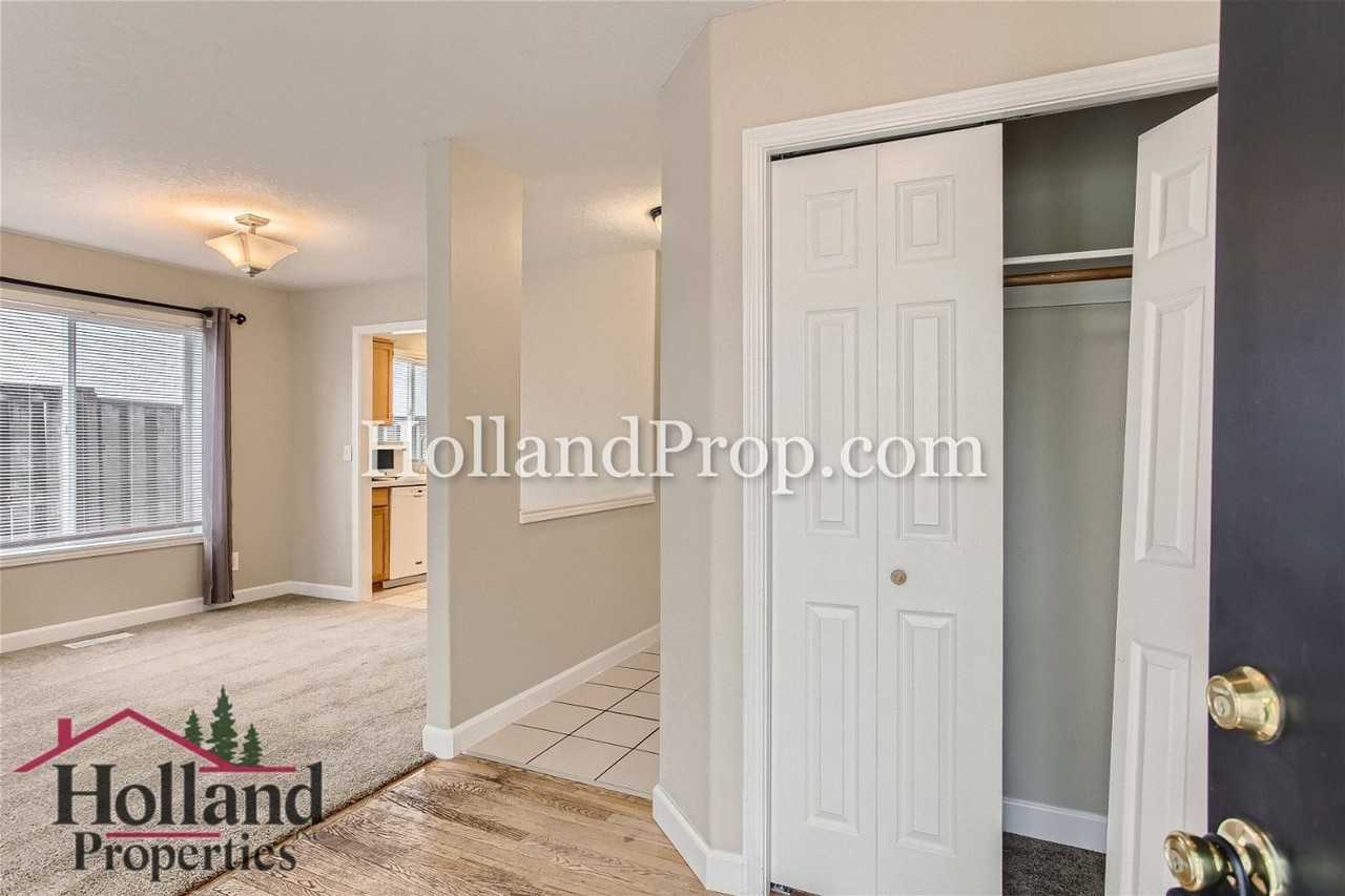 7436 Se Beverly Ln - Photo 4 of 28