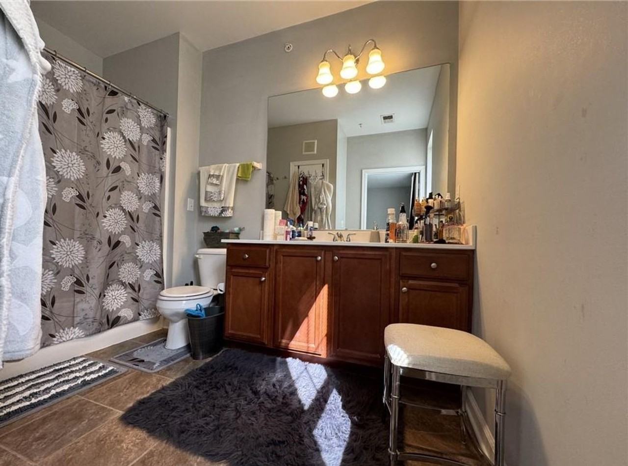 5300 Warminster Dr #205 - Photo 7 of 9