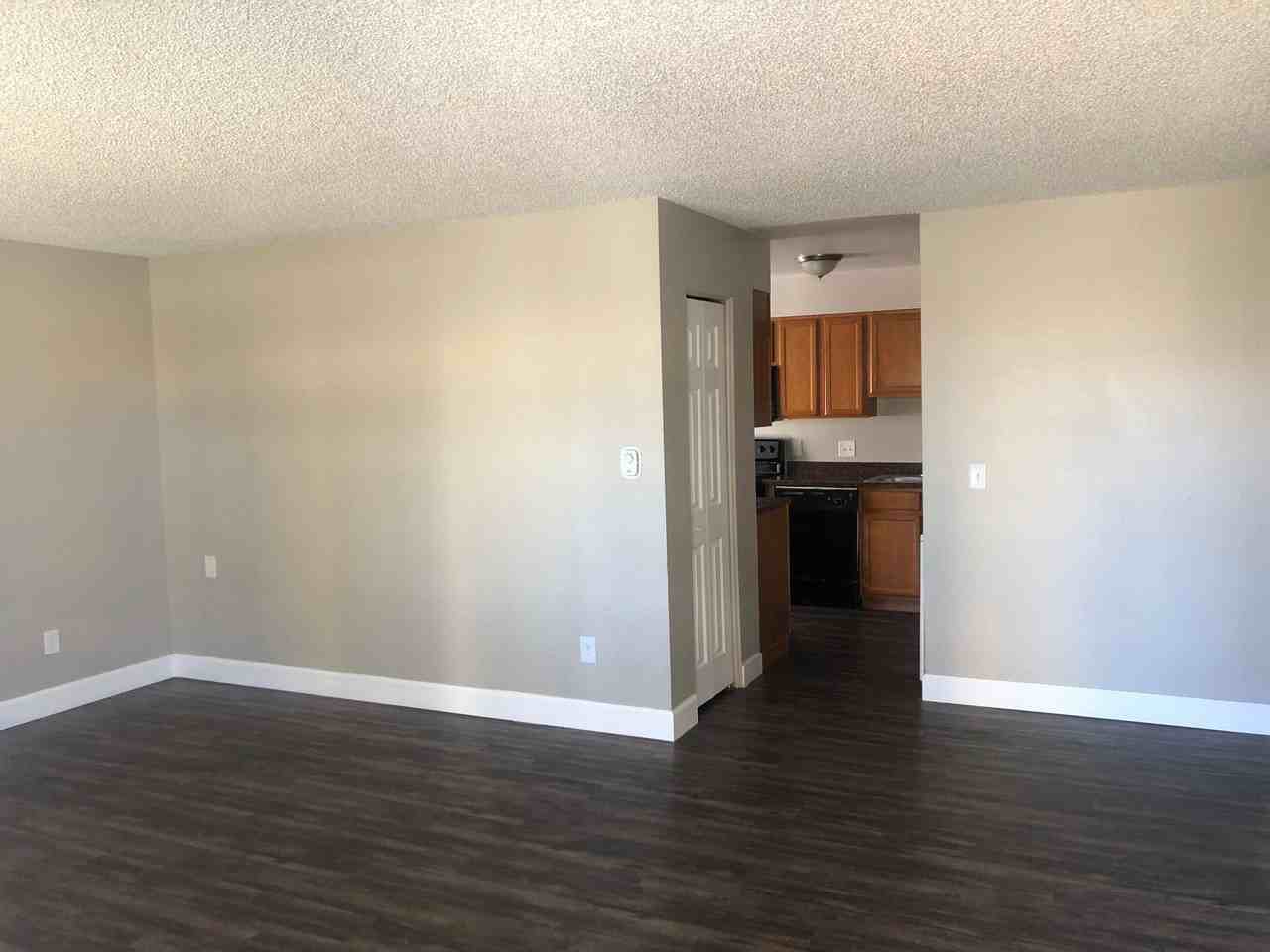 13162 E 13th Pl - Photo 2 of 24
