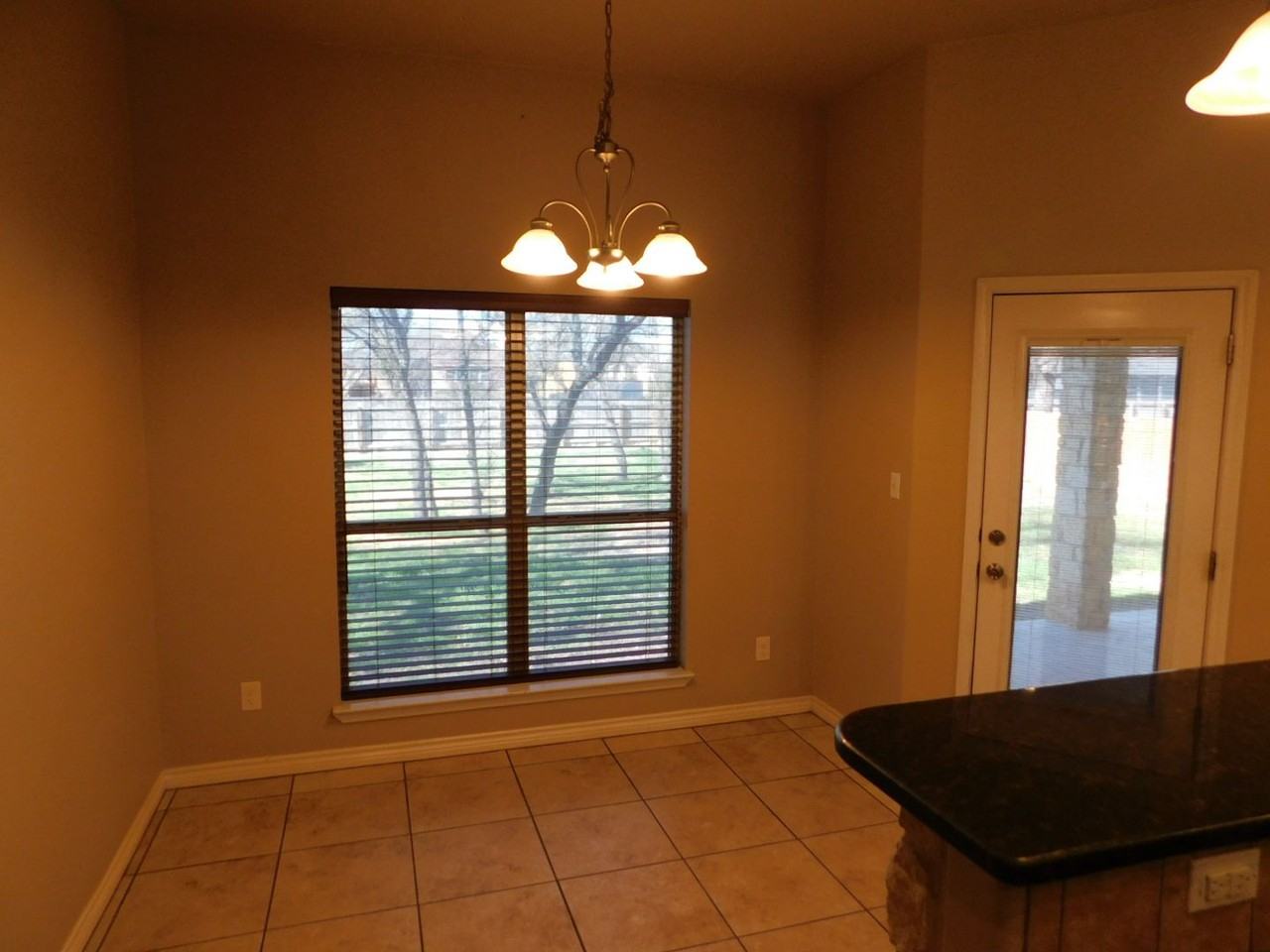 244 Ariana Ct - Photo 7 of 25