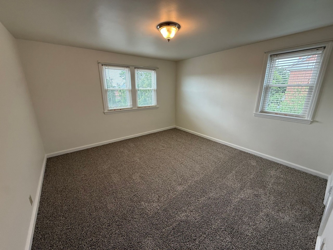 317-321 S. Washington Street - Photo 5 of 9
