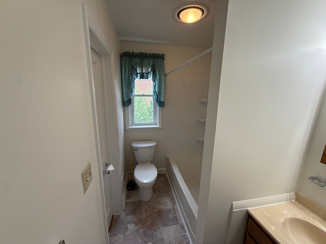 317-321 S. Washington Street - Photo 7 of 9