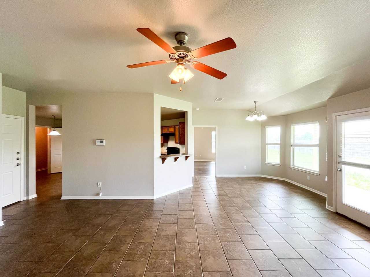 3106 Canadian River Loop - Photo 4 of 43
