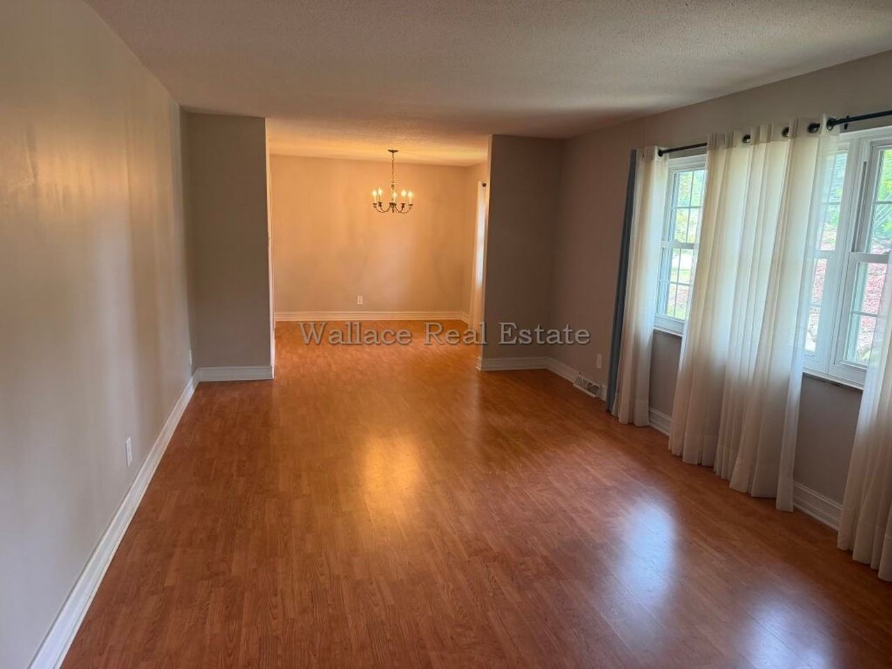 721 E Meadecrest Dr - Photo 2 of 17