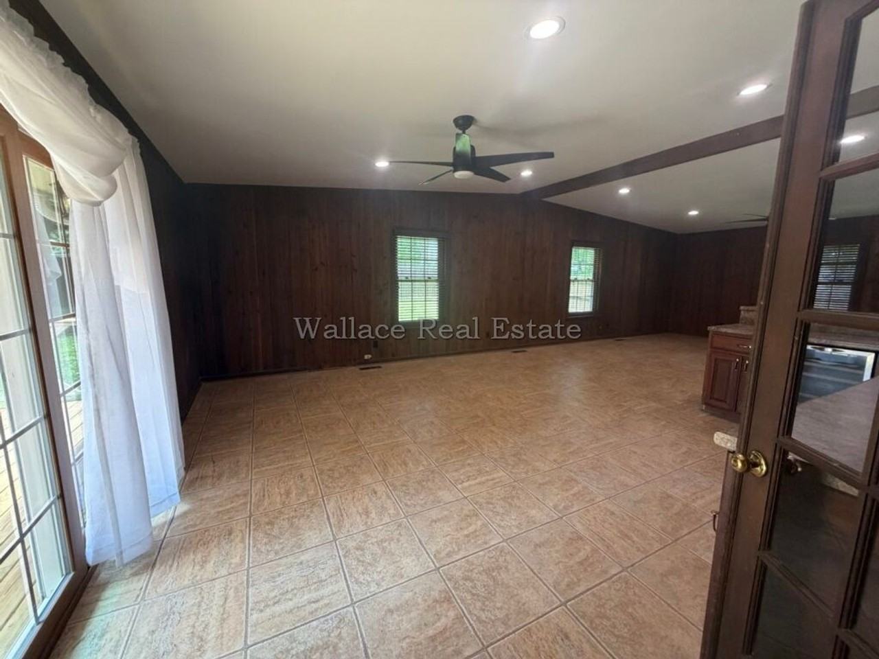 721 E Meadecrest Dr - Photo 6 of 17
