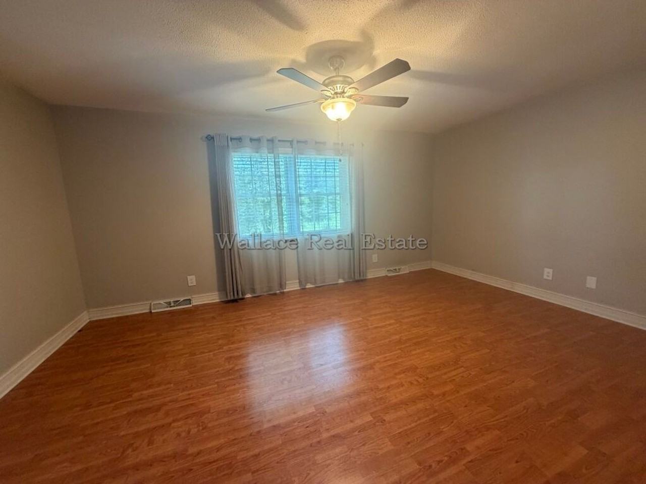 721 E Meadecrest Dr - Photo 7 of 17