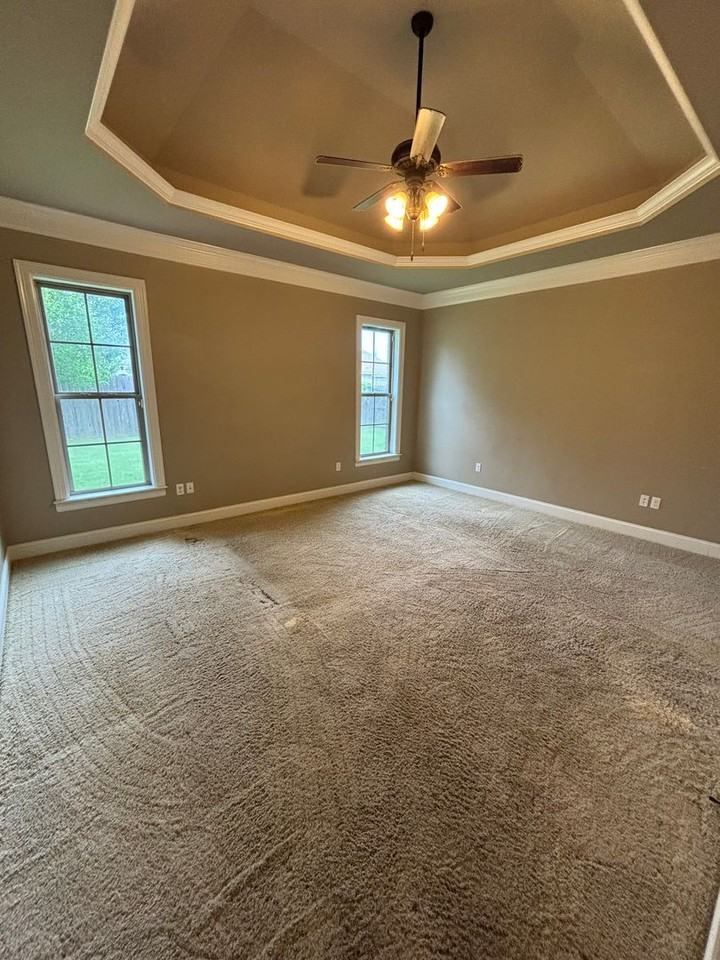 303 Plum Orchard Ln - Photo 5 of 19