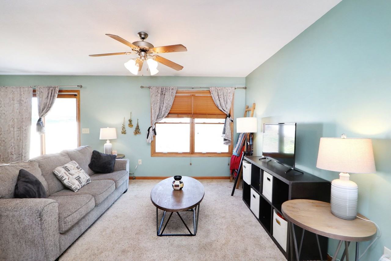 309 Lockett Ln - Photo 3 of 25