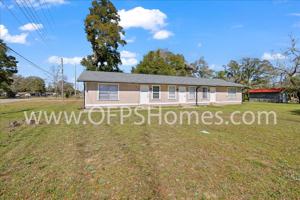 featured image of 305 E Walnut Ave