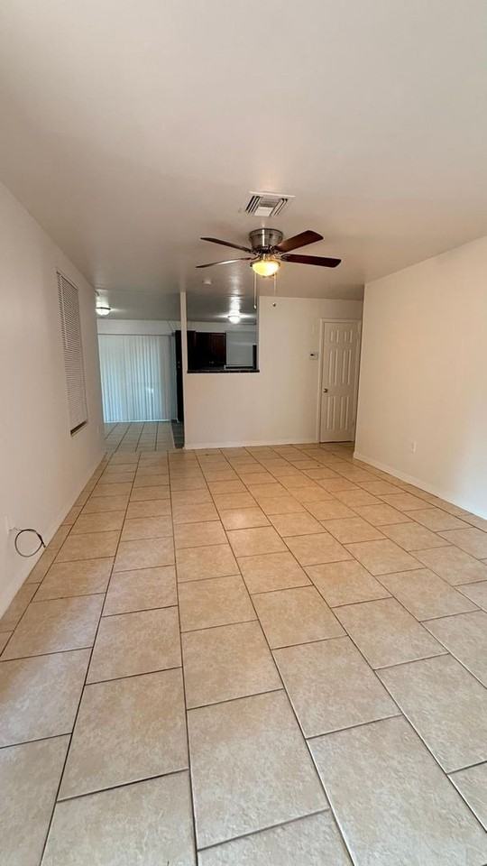1604 Woodlyn Dr - Photo 2 of 14