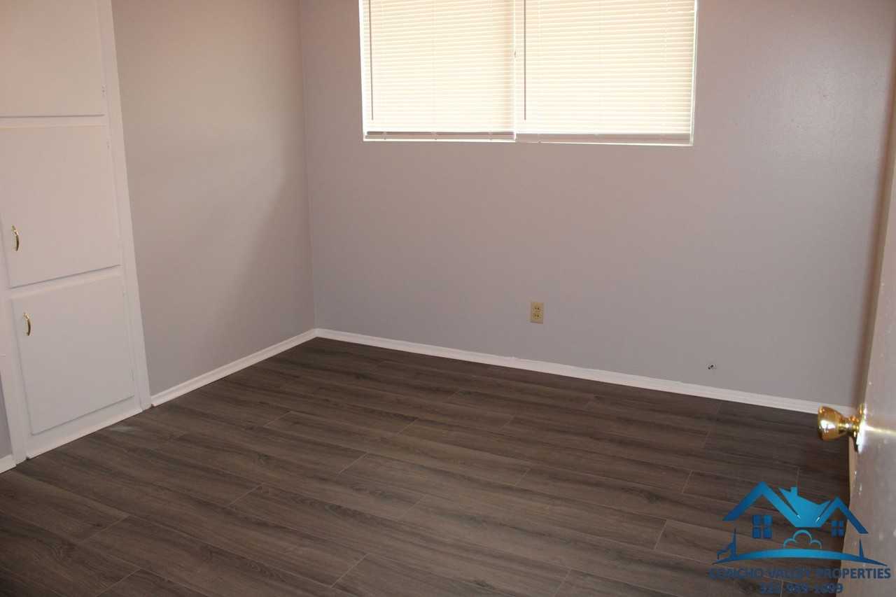 1527 Fulton St - Photo 6 of 11