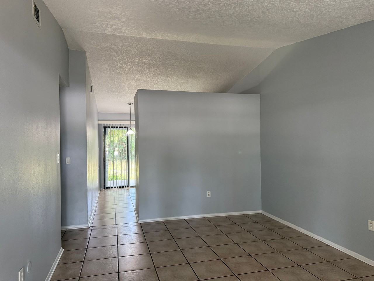 Ridgewood Ln - Photo 3 of 23