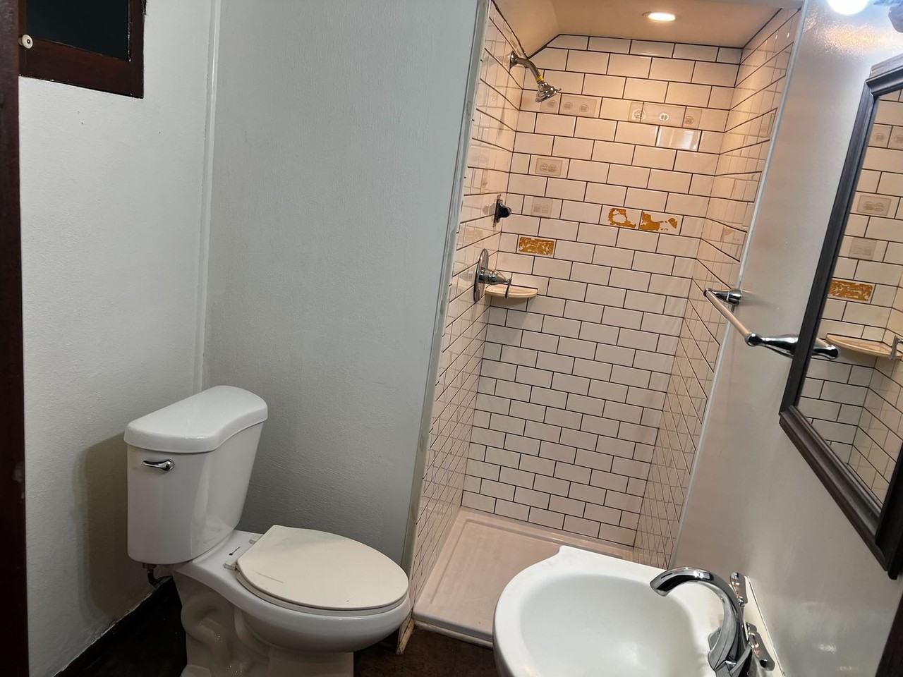 210 Myrtle Ave - Photo 4 of 5