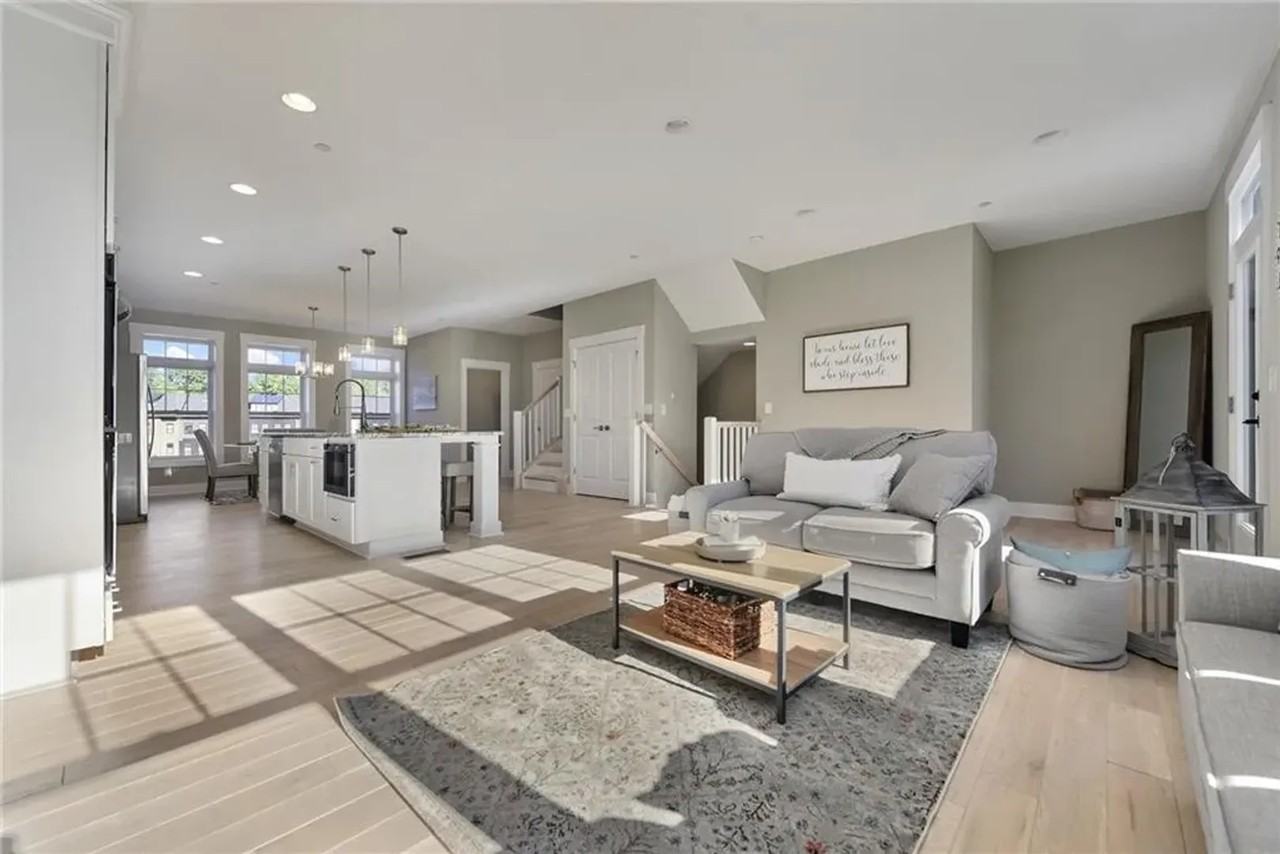 349 Azalea Dr - Photo 3 of 26