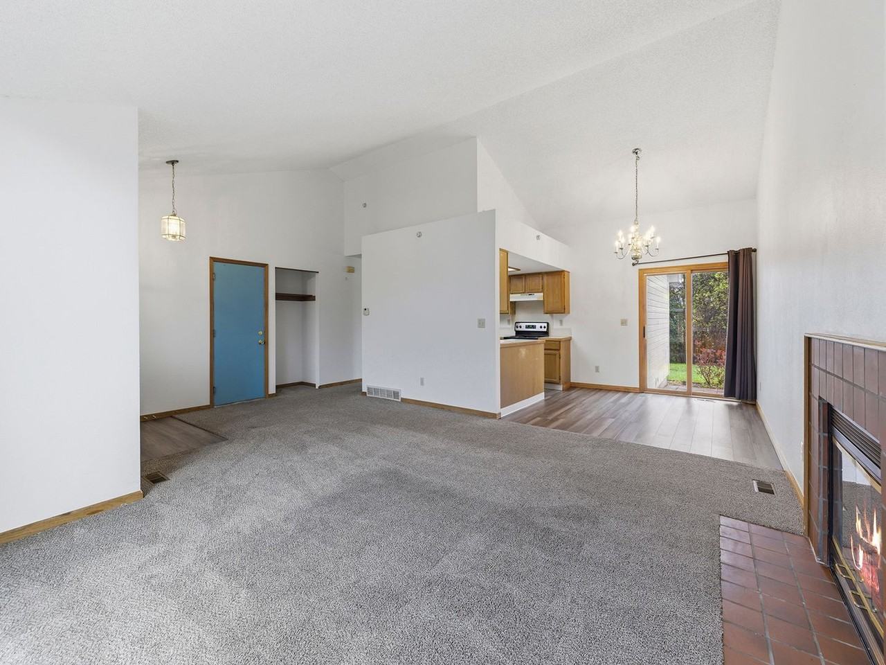 1375 W 45th St - Photo 2 of 19