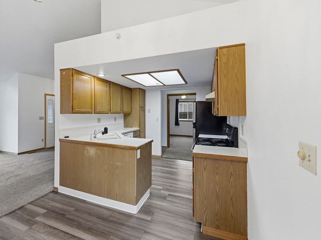 1375 W 45th St - Photo 7 of 19