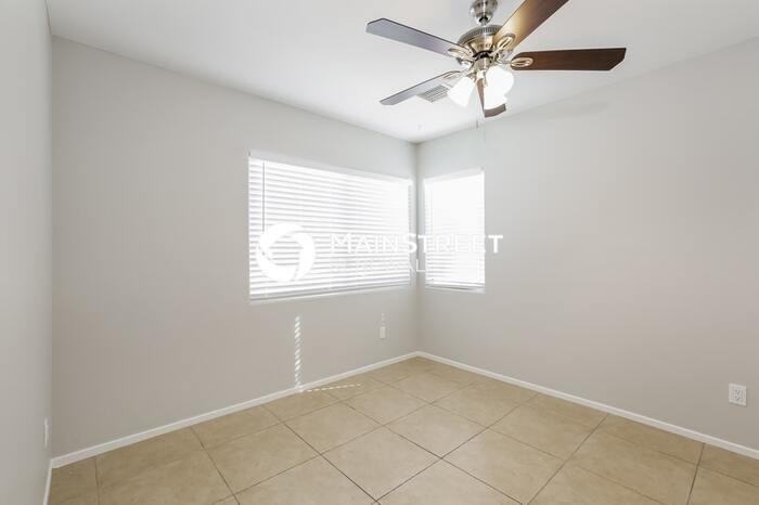 5351 Reardon Ct - Photo 7 of 16