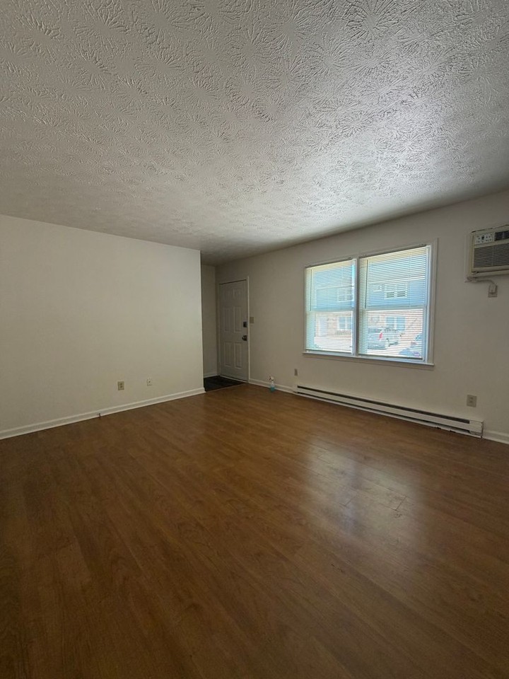 190 Macey Ave #11 - Photo 2 of 8