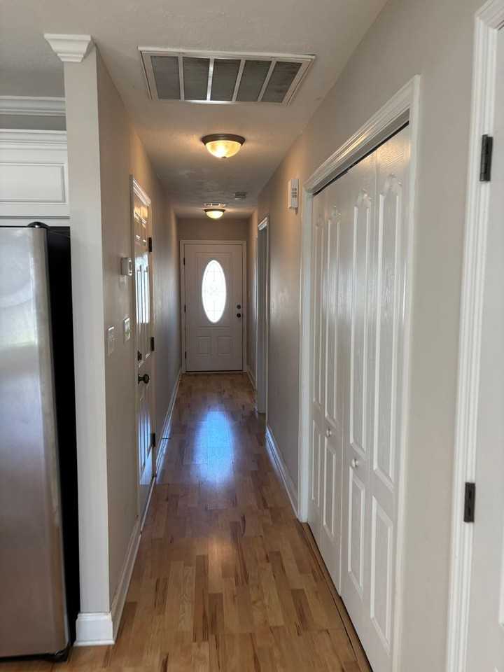 846 Bryan Cir - Photo 6 of 14