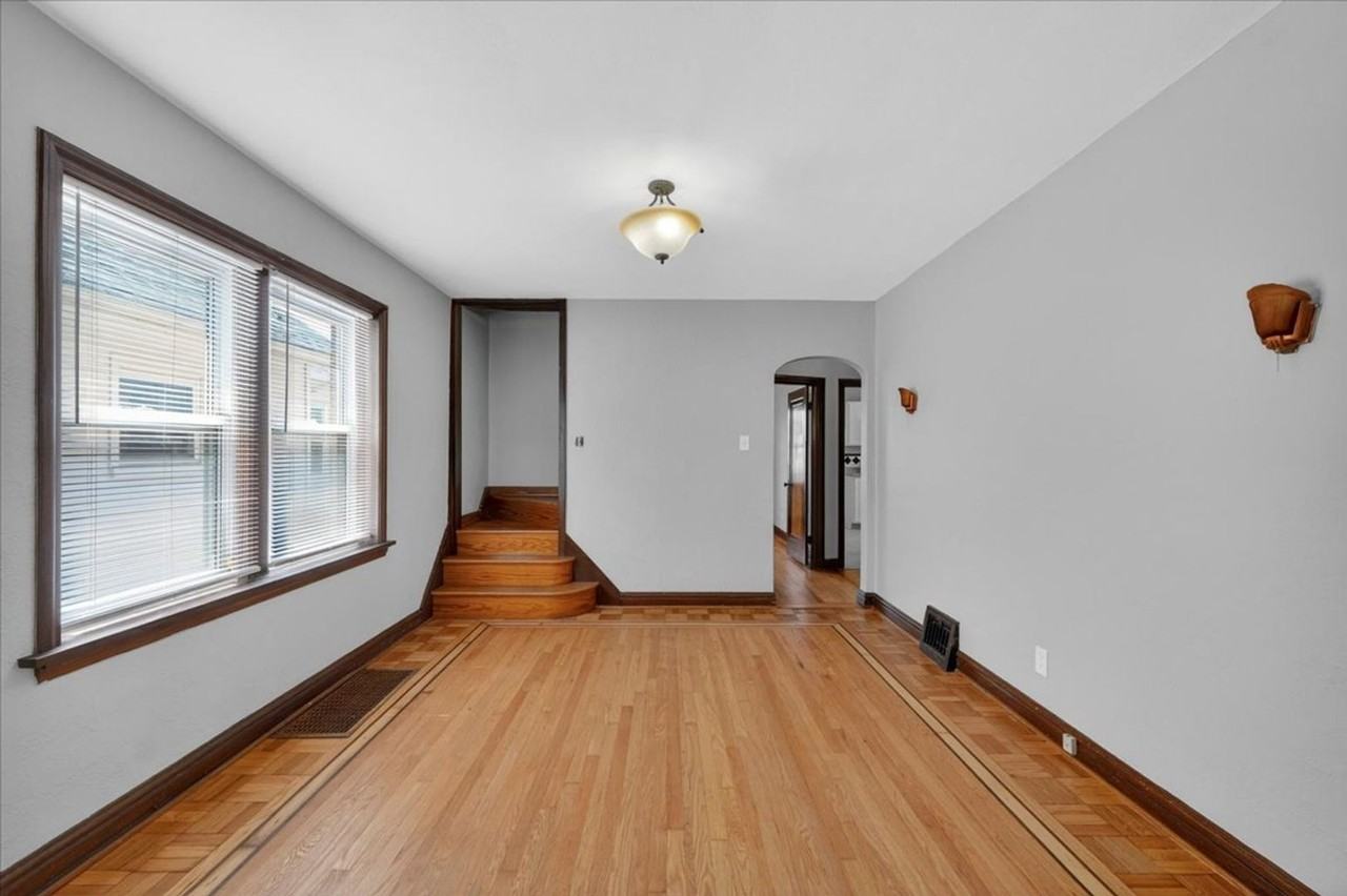 5452 Nagel Ave - Photo 7 of 32