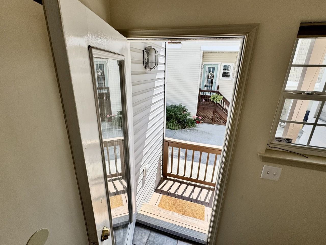 4825 Lake Dr - Photo 6 of 45
