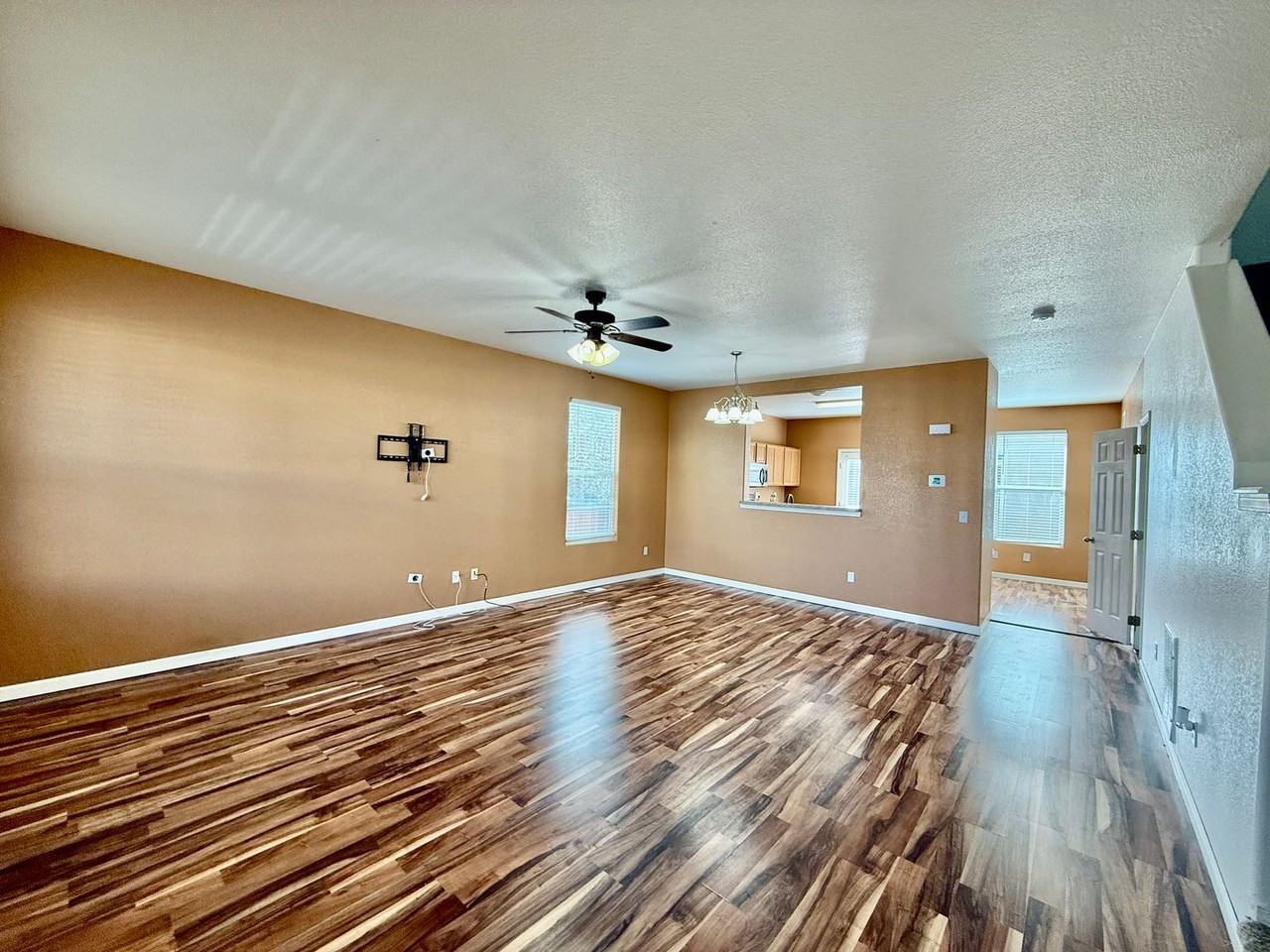 10588 Wells Pt - Photo 2 of 14
