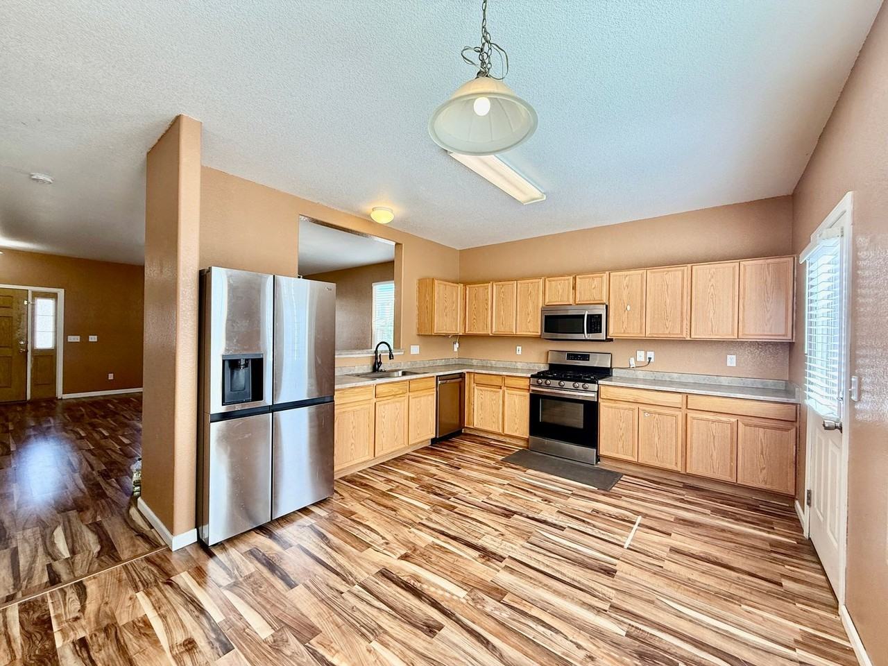 10588 Wells Pt - Photo 4 of 14