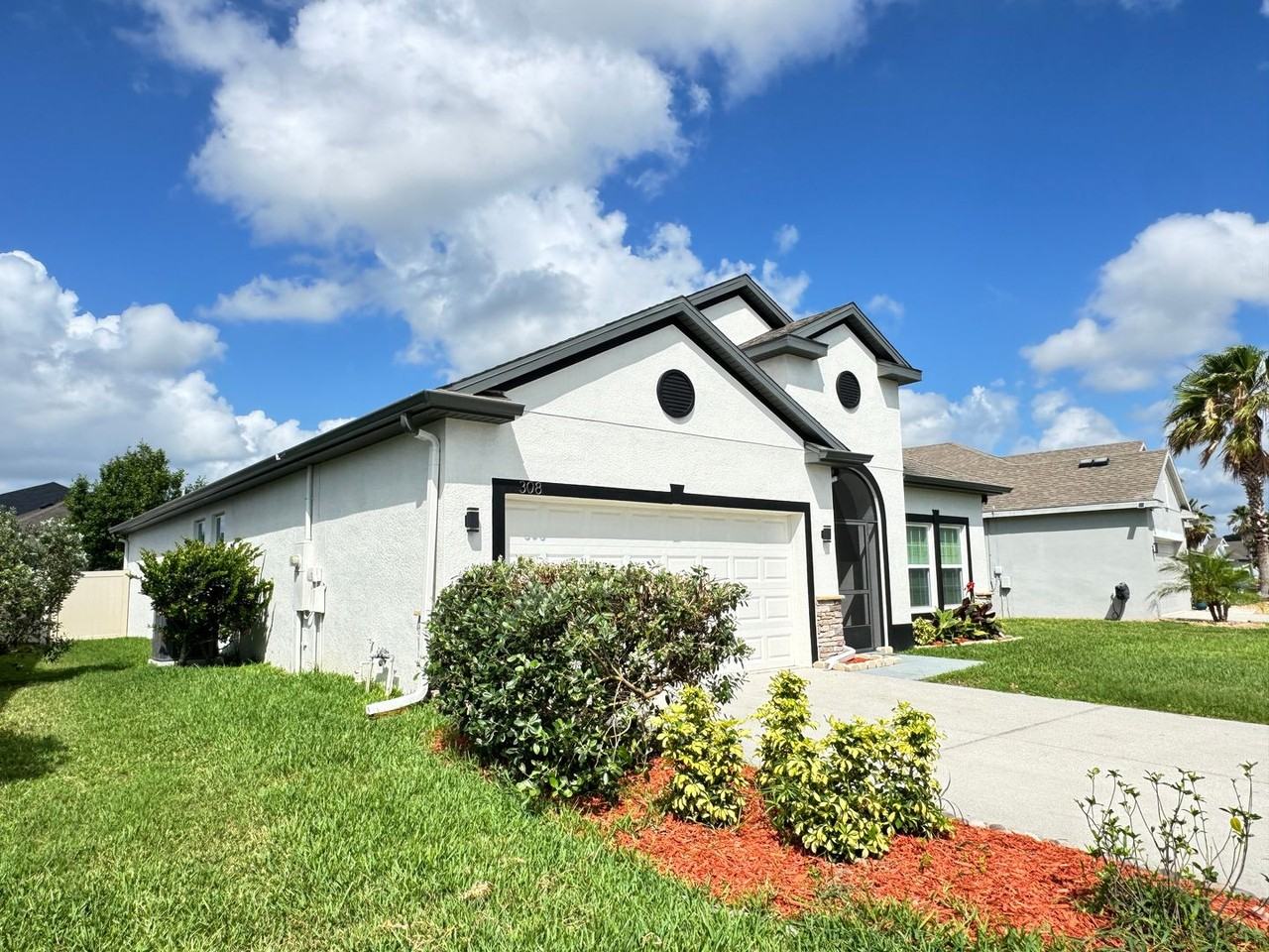 308 Blue Cypress Dr - Photo 2 of 50