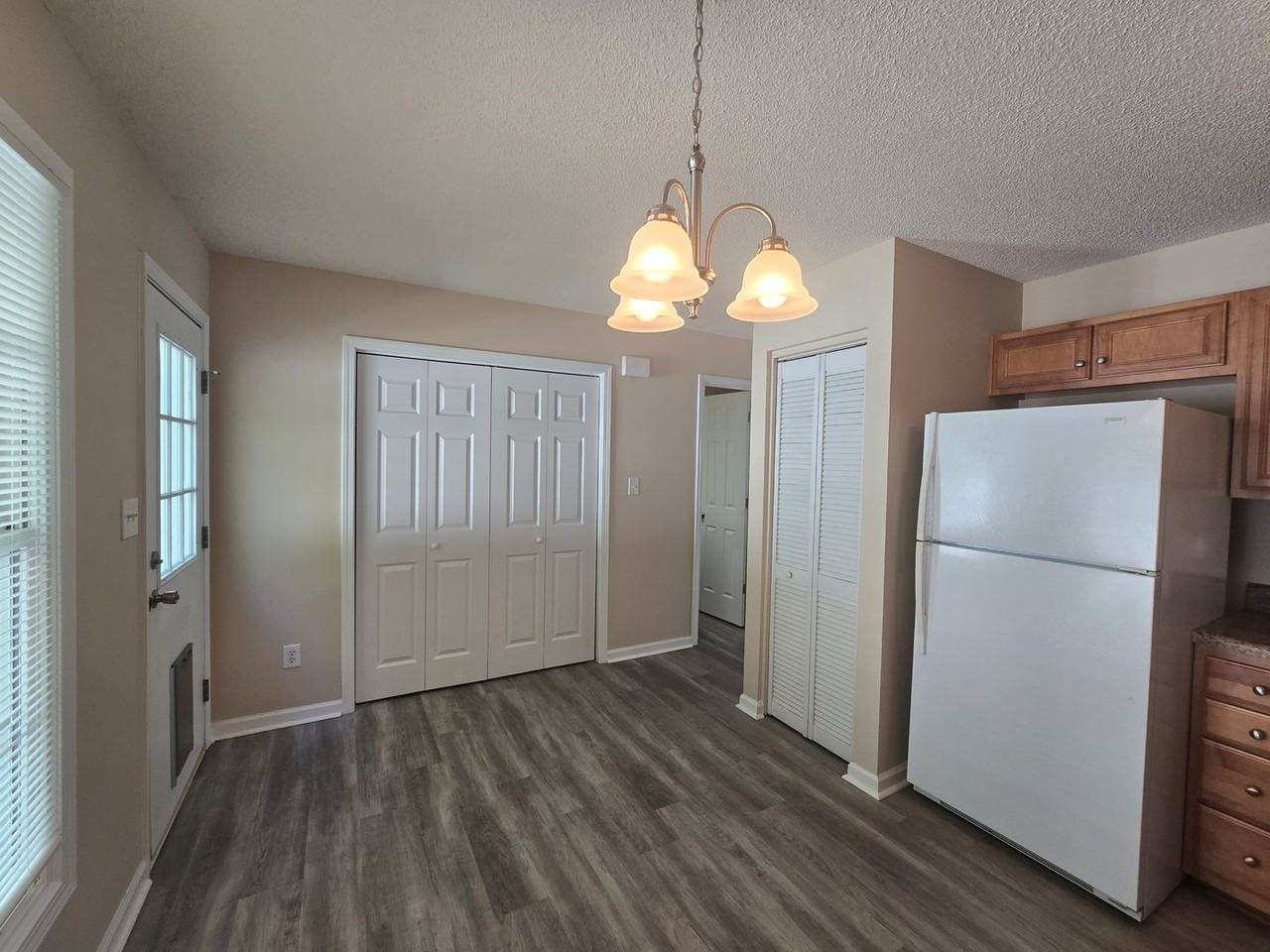 108 Maple Grove Ct - Photo 5 of 17