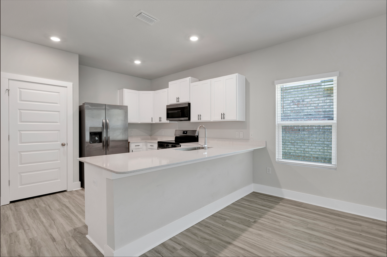 9854 Starling Dr - Photo 3 of 21