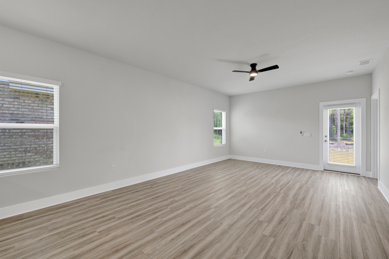 9854 Starling Dr - Photo 6 of 21