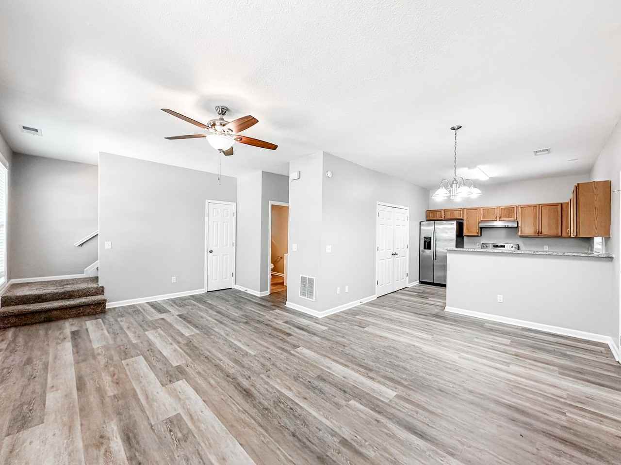 3230 Century Dr - Photo 4 of 21