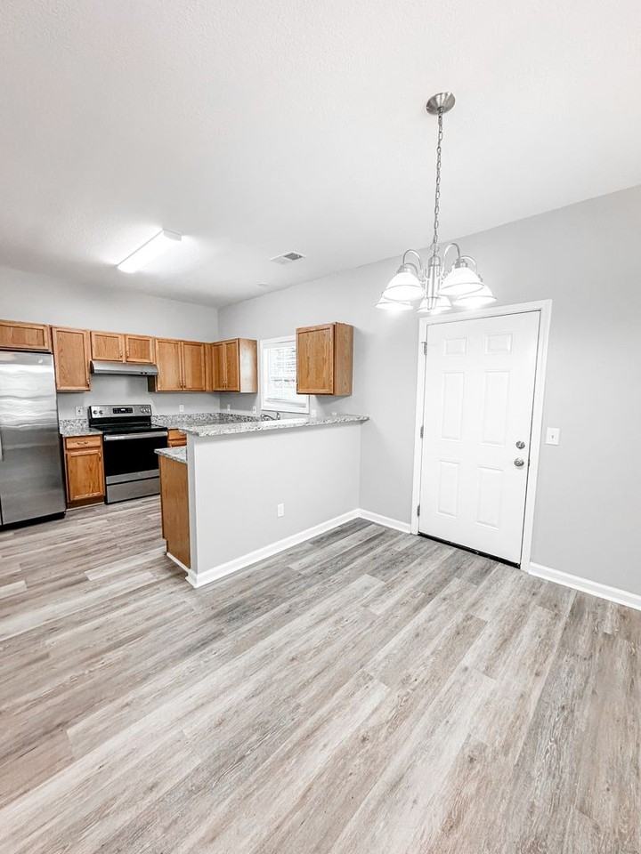 3230 Century Dr - Photo 5 of 21