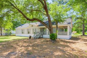 featured image of 114 Eagle Dr