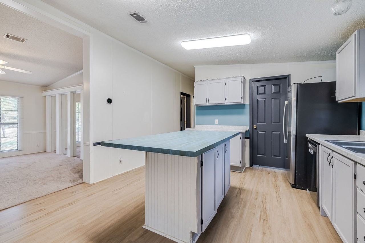 114 Eagle Dr - Photo 6 of 30
