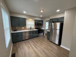 featured image of 1136 Pauline Ave