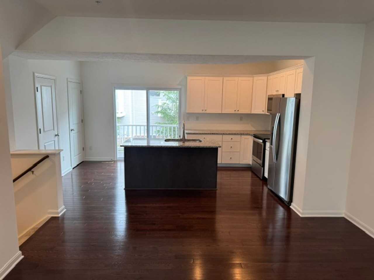 221 Faulk Dr - Photo 3 of 13