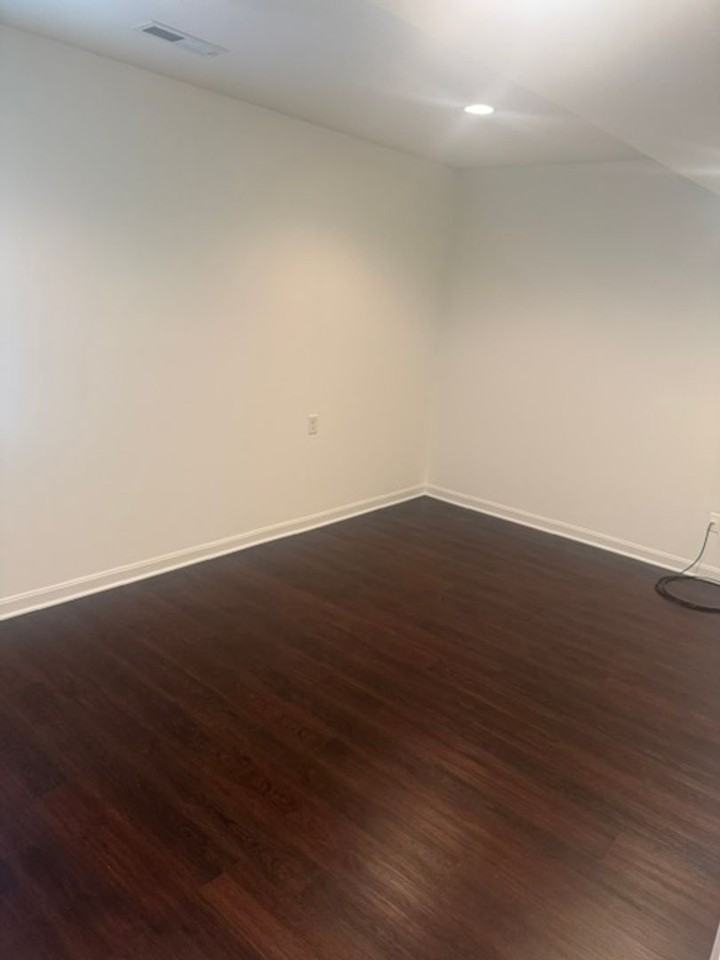 221 Faulk Dr - Photo 5 of 13