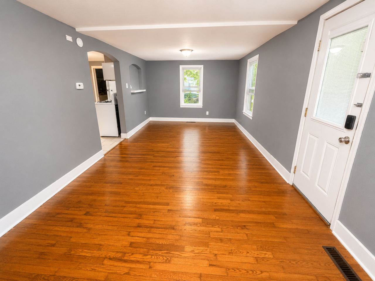 1308 W Worley St - Photo 4 of 21